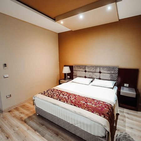 Hotel Arifi Shkodër Extérieur photo